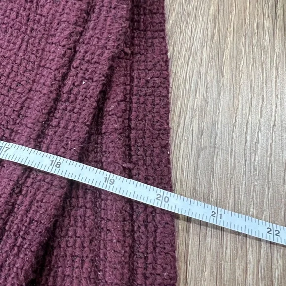 Sweaty Betty Boucle Funnel Neck Cropped Sweatshirt Size Small Maroon, Cozy - Picture 6 of 10